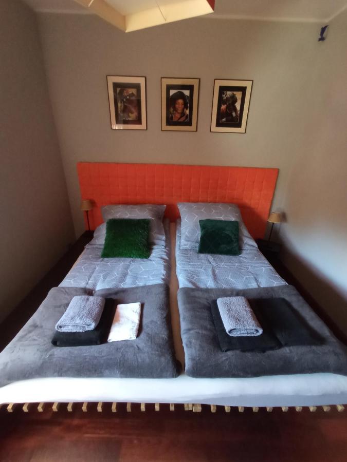 Niewielki Pokoj Jedno Lub Dwuosobowy W Duzym Mieszkaniu W Gdansk Wrzeszcz Ul Smoluchowskiego Kolo Akademii Medycznej - Cooliving Exteriör bild